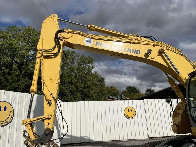 Pelle sur chenille Kobelco SK235SRNLC-1ES: photos 18