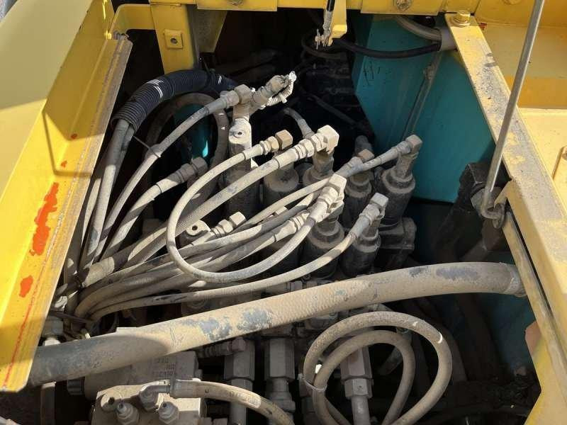 Pelle sur chenille Kobelco SK235SRNLC-1ES: photos 34