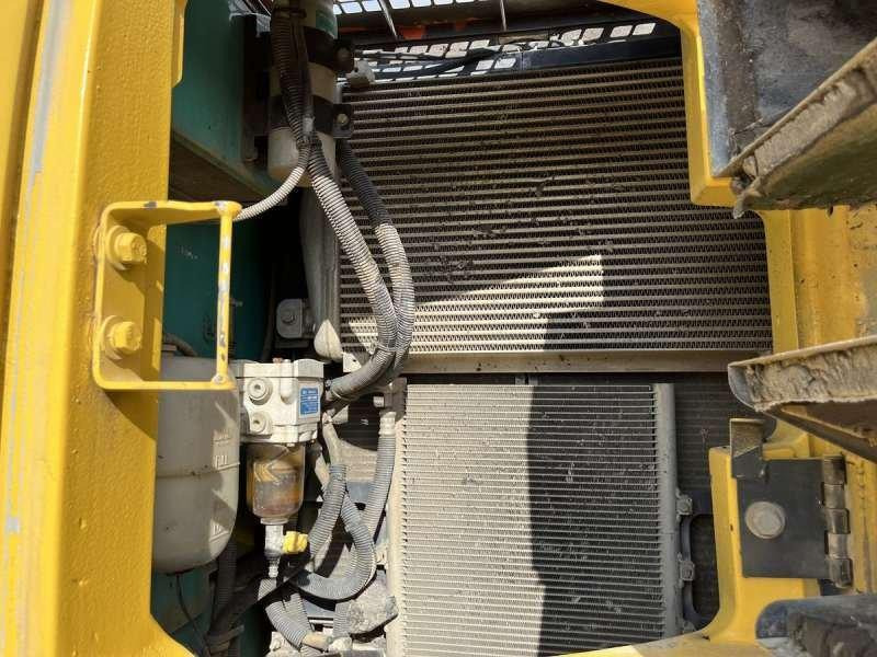 Pelle sur chenille Kobelco SK235SRNLC-1ES: photos 32