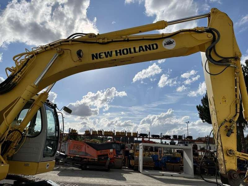 Pelle sur chenille Kobelco SK235SRNLC-1ES: photos 19