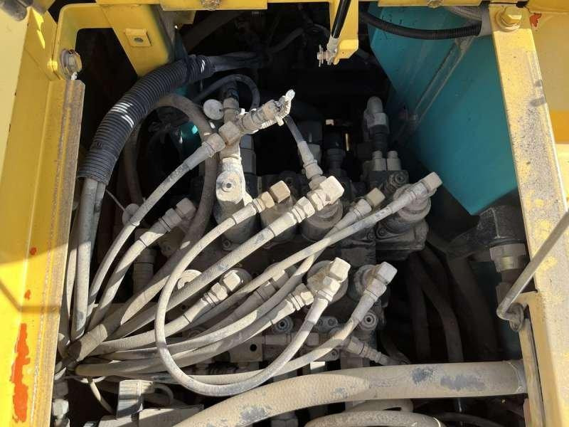 Pelle sur chenille Kobelco SK235SRNLC-1ES: photos 35