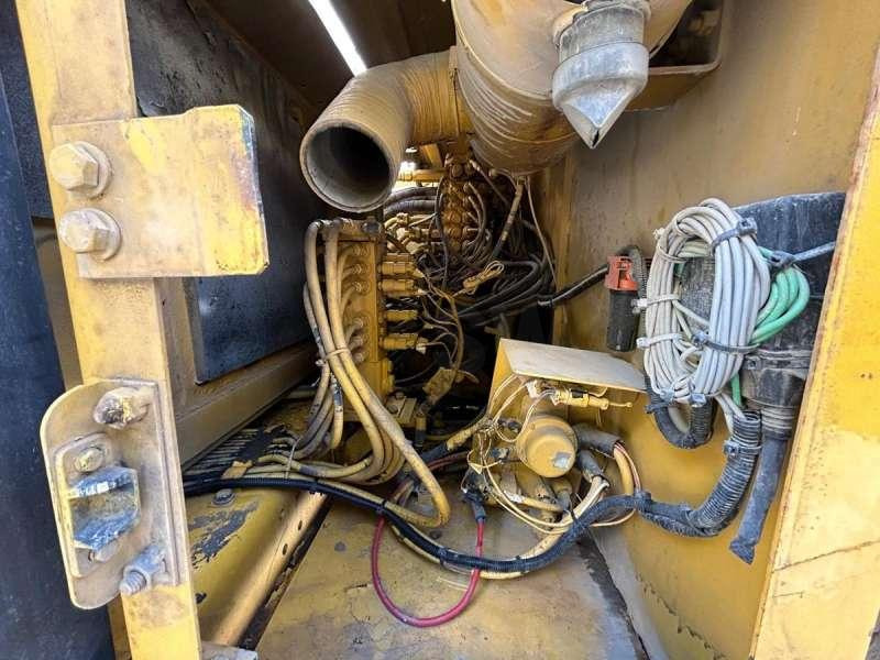 Pelle sur chenille Komatsu PC180LC-6K MACHINE SUISSE: photos 49