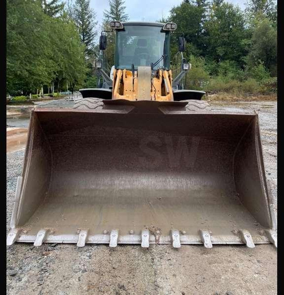 Liebherr L566 - Chargeuse sur pneus: photos 2 Liebherr L566 - Chargeuse sur pneus: photos 2