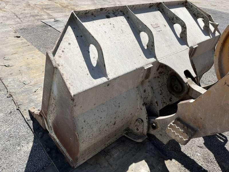 Chargeuse sur chenilles Liebherr LR614: photos 12