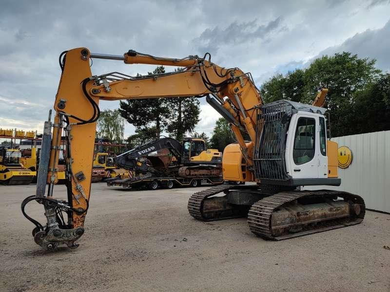 Liebherr R924 Compact Litronic - Pelle sur chenille: photos 3 Liebherr R924 Compact Litronic - Pelle sur chenille: photos 3