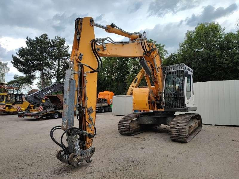 Liebherr R924 Compact Litronic - Pelle sur chenille: photos 2 Liebherr R924 Compact Litronic - Pelle sur chenille: photos 2