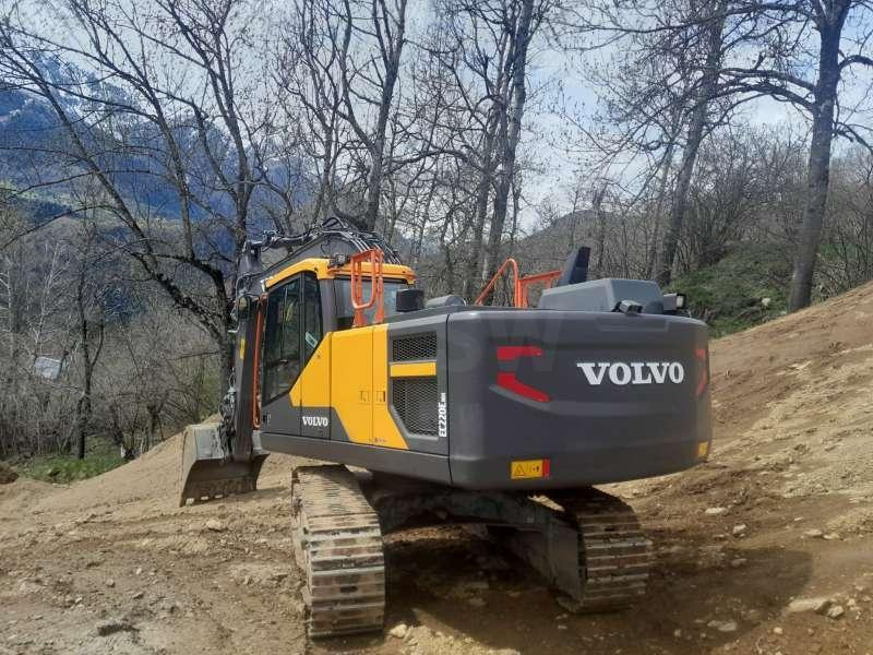 Volvo EC220ENH - Pelle sur chenille: photos 3 Volvo EC220ENH - Pelle sur chenille: photos 3