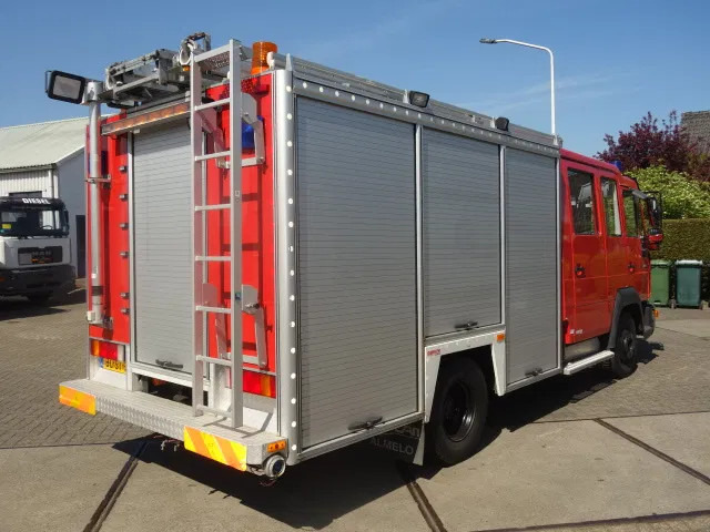 Camion de pompier MAN LE 220C GODIVA POMP 2000 LITER TANK,MANUAL GEARBOX: photos 9 Camion de pompier MAN LE 220C GODIVA POMP 2000 LITER TANK,MANUAL GEARBOX: photos 9