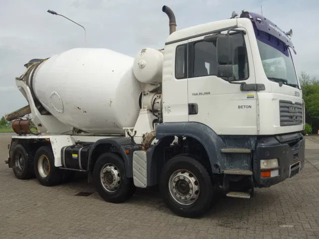 MAN TGA 35.360 8X4 MIXER STEEL SPRINGS BIG AXELS MANUAL FEUL POMP - Camion malaxeur: photos 1 MAN TGA 35.360 8X4 MIXER STEEL SPRINGS BIG AXELS MANUAL FEUL POMP - Camion malaxeur: photos 1