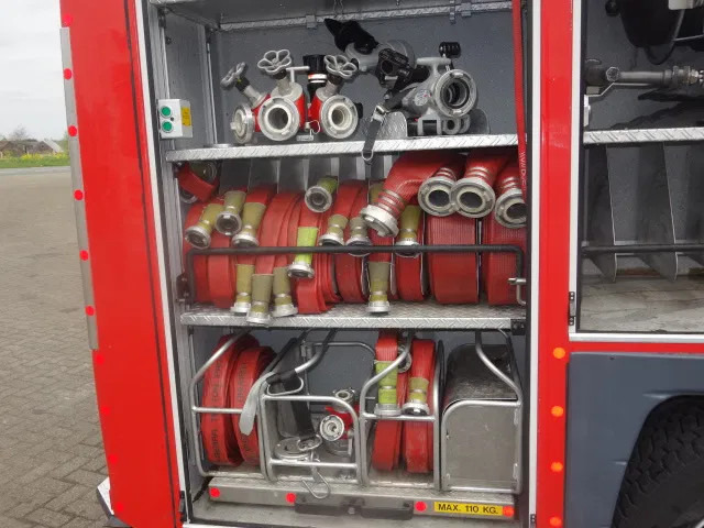 MAN TGM 15.290 15-280 BOMBEROS FIRE TRUCK, 3000 LITER PER MIN - Camion de pompier: photos 3 MAN TGM 15.290 15-280 BOMBEROS FIRE TRUCK, 3000 LITER PER MIN - Camion de pompier: photos 3