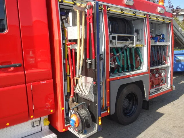 Mercedes-Benz Atego 1326 FIRE TRUCK - Camion de pompier: photos 4 Mercedes-Benz Atego 1326 FIRE TRUCK - Camion de pompier: photos 4
