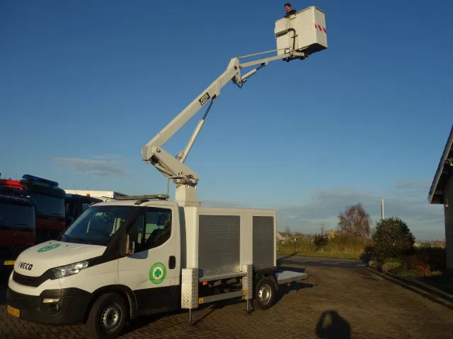 Iveco Daily 35S14 CUSTERS 12 METER SKY WORKER EURO 6 ,AIRCO - Véhicule utilitaire: photos 1 Iveco Daily 35S14 CUSTERS 12 METER SKY WORKER EURO 6 ,AIRCO - Véhicule utilitaire: photos 1