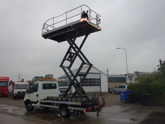 Iveco Daily 40C15 SKY WORKER PLATFORM - Véhicule utilitaire: photos 5 Iveco Daily 40C15 SKY WORKER PLATFORM - Véhicule utilitaire: photos 5