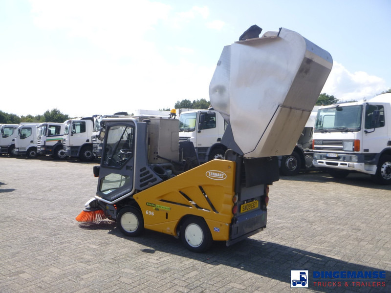 Balayeuse de voirie Applied sweeper Green machine 636: photos 8