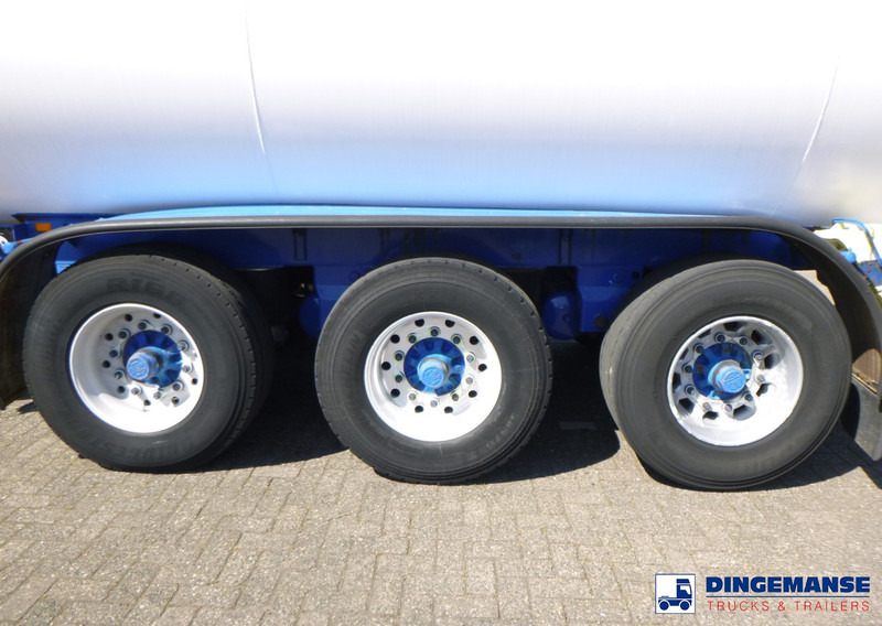 EU Gas tank steel LPG 49.9 m3 / 1comp - Semi-remorque citerne: photos 5 EU Gas tank steel LPG 49.9 m3 / 1comp - Semi-remorque citerne: photos 5