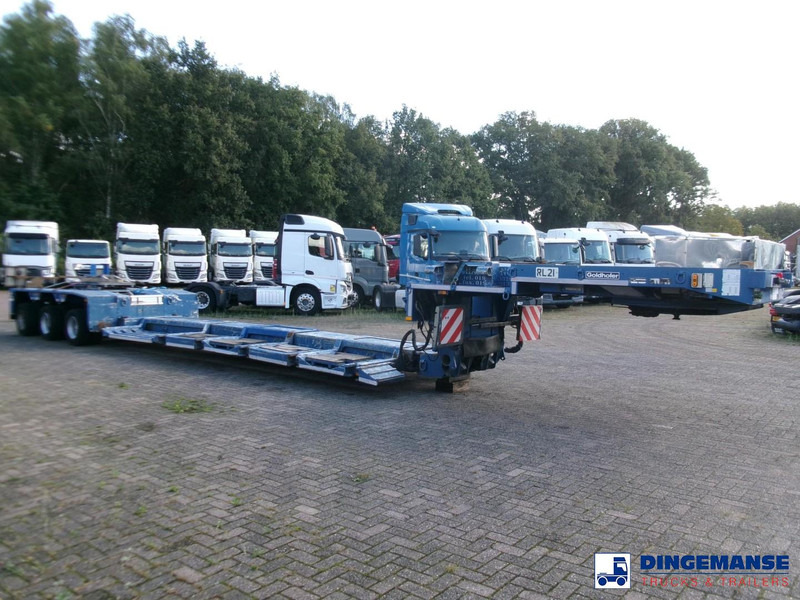 Goldhofer 3-axle lowbed trailer STZ-V 3-33/80A 56 t / ext. 13.6 m - Semi-remorque surbaissé: photos 2 Goldhofer 3-axle lowbed trailer STZ-V 3-33/80A 56 t / ext. 13.6 m - Semi-remorque surbaissé: photos 2
