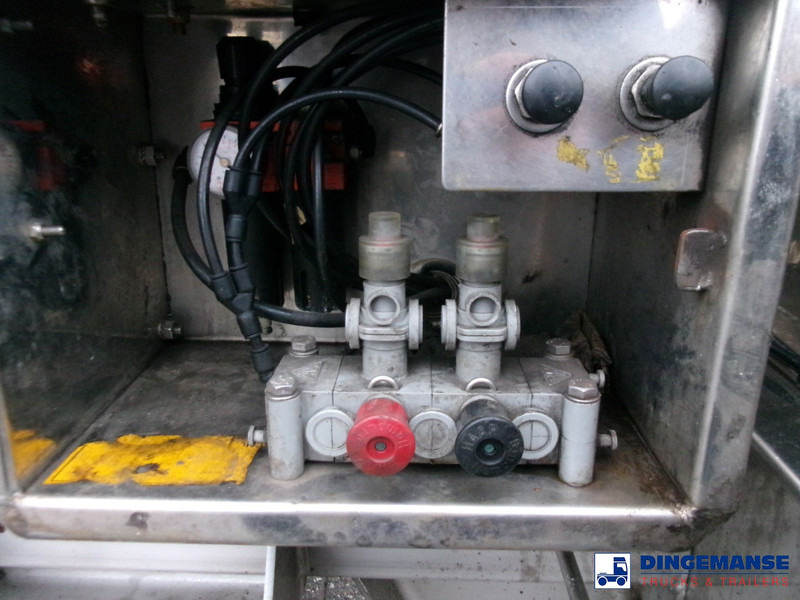 Semi-remorque citerne LAG Chemical tank inox L4BH 30 m3 / 1 comp + pump: photos 14
