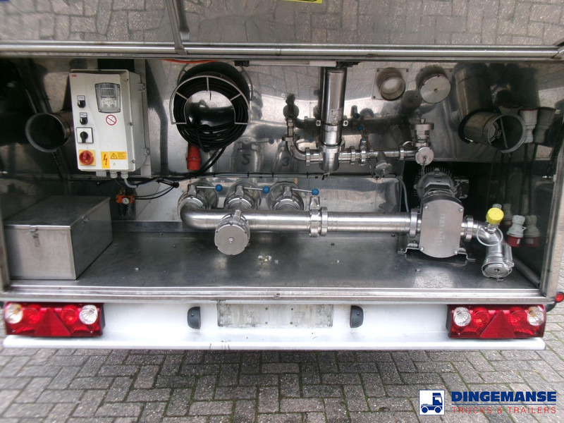 LAG Food tank inox 32 m3 / 3 comp + pump - Semi-remorque citerne: photos 5 LAG Food tank inox 32 m3 / 3 comp + pump - Semi-remorque citerne: photos 5