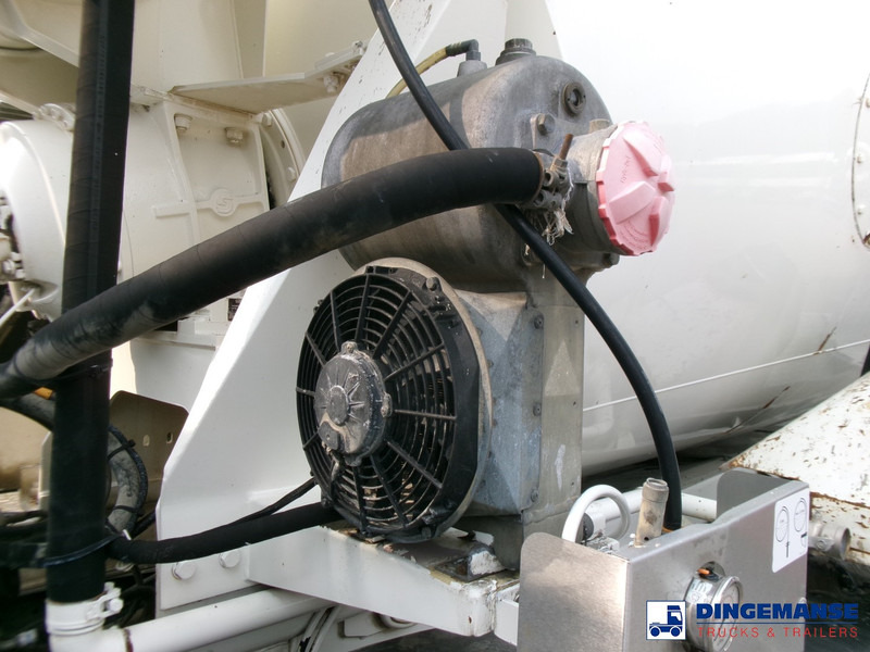 Camion malaxeur MAN TGS 32.360 8X4 Euro 6 Liebherr concrete mixer 8 m3 + belt: photos 15