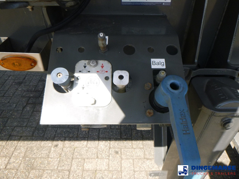 Mafa Food (milk) tank inox 29 m3 / 3 comp + pump en crédit-bail Mafa Food (milk) tank inox 29 m3 / 3 comp + pump: photos 16