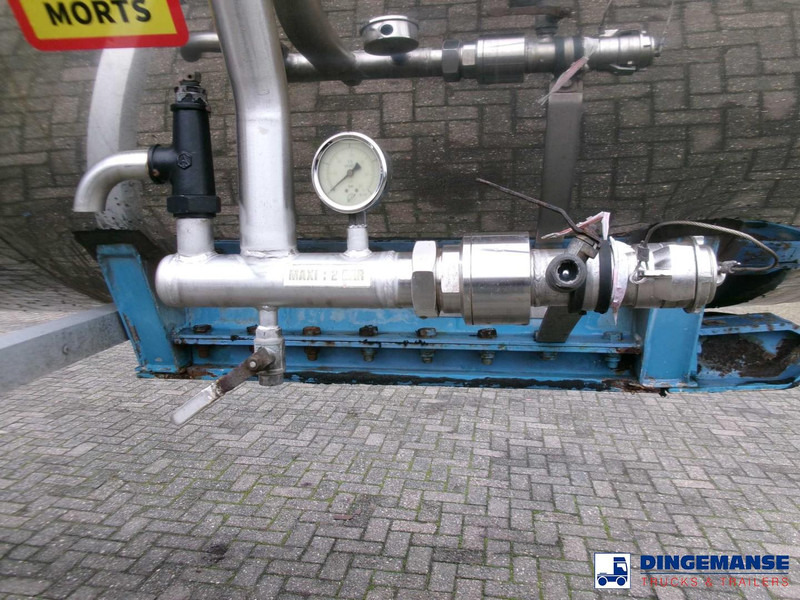 Magyar Chemical tank inox L4BH 33.5 m3 / 3 comp - Semi-remorque citerne: photos 5 Magyar Chemical tank inox L4BH 33.5 m3 / 3 comp - Semi-remorque citerne: photos 5