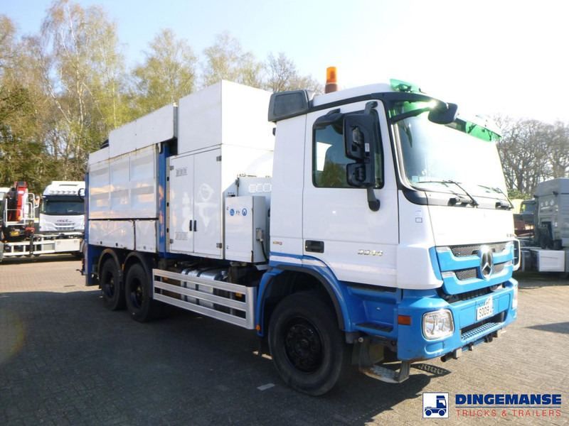 Mercedes-Benz Actros 3344 6x4 Saugbagger / vacuum excavator - Camion hydrocureur: photos 2 Mercedes-Benz Actros 3344 6x4 Saugbagger / vacuum excavator - Camion hydrocureur: photos 2