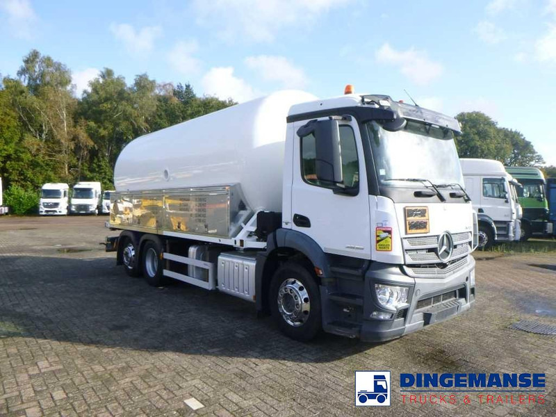 Mercedes-Benz Antos 2635 6x2 gas tank 28 m3 - Camion citerne: photos 2 Mercedes-Benz Antos 2635 6x2 gas tank 28 m3 - Camion citerne: photos 2