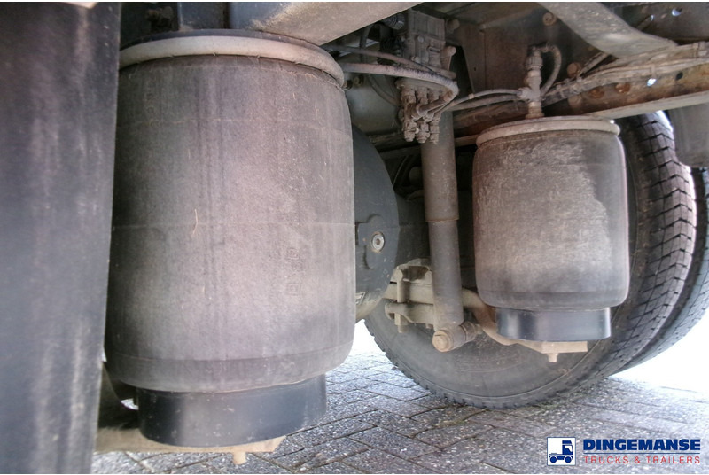 Renault Premium 300 4x2 fuel tank 14.2 m3 / 4 comp - Camion citerne: photos 5 Renault Premium 300 4x2 fuel tank 14.2 m3 / 4 comp - Camion citerne: photos 5