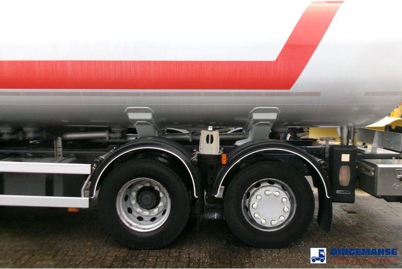 Renault Premium 370 dxi 6x2 fuel tank 18.5 m3 / 5 comp / ADR 31/08/24 - Camion citerne: photos 5 Renault Premium 370 dxi 6x2 fuel tank 18.5 m3 / 5 comp / ADR 31/08/24 - Camion citerne: photos 5