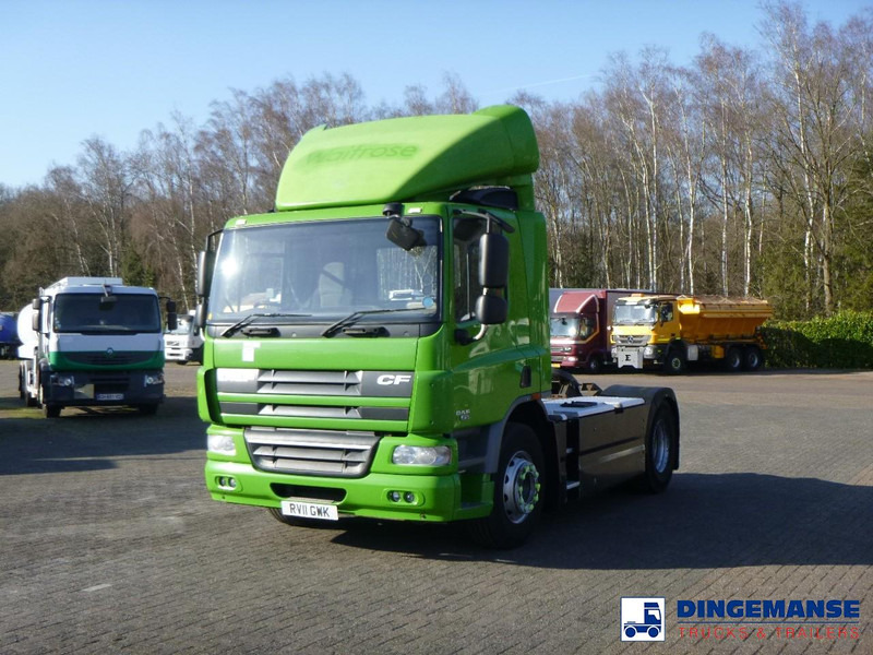 DAF CF 75.310 4x2 RHD - Tracteur routier: photos 1 DAF CF 75.310 4x2 RHD - Tracteur routier: photos 1
