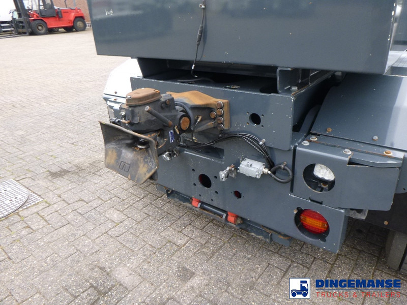 MOL RM 255 4X4 terminal drawbar tractor 150 ton - Tracteur routier: photos 5 MOL RM 255 4X4 terminal drawbar tractor 150 ton - Tracteur routier: photos 5