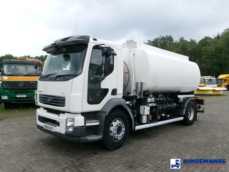 Volvo FL 240 4x2 RHD fuel tank 13 m3 / 4 comp - Camion citerne: photos 1 Volvo FL 240 4x2 RHD fuel tank 13 m3 / 4 comp - Camion citerne: photos 1