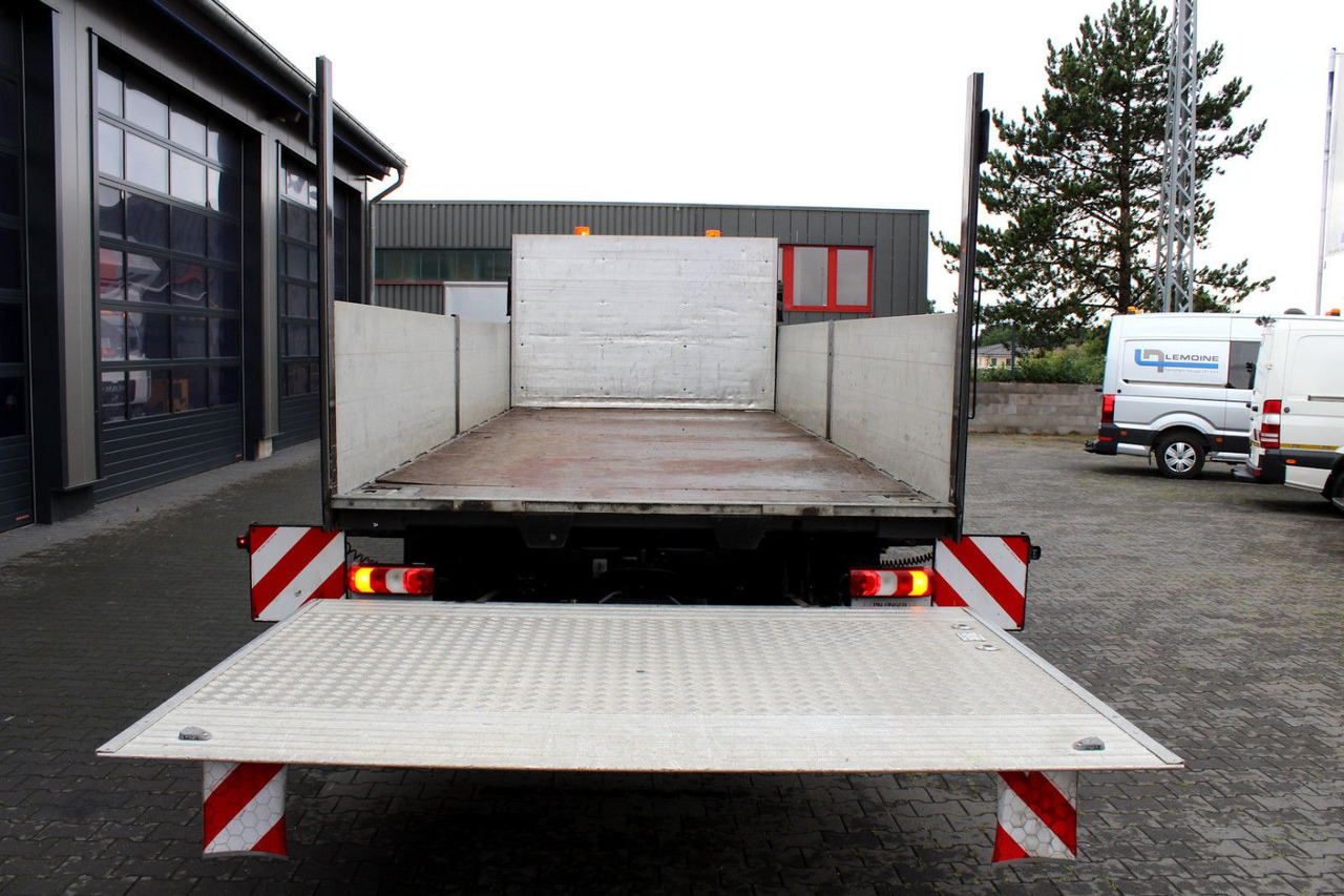 Camion plateau Mercedes-Benz Atego 1527 4x2 Pritsche + Ladebordwand: photos 7 Camion plateau Mercedes-Benz Atego 1527 4x2 Pritsche + Ladebordwand: photos 7