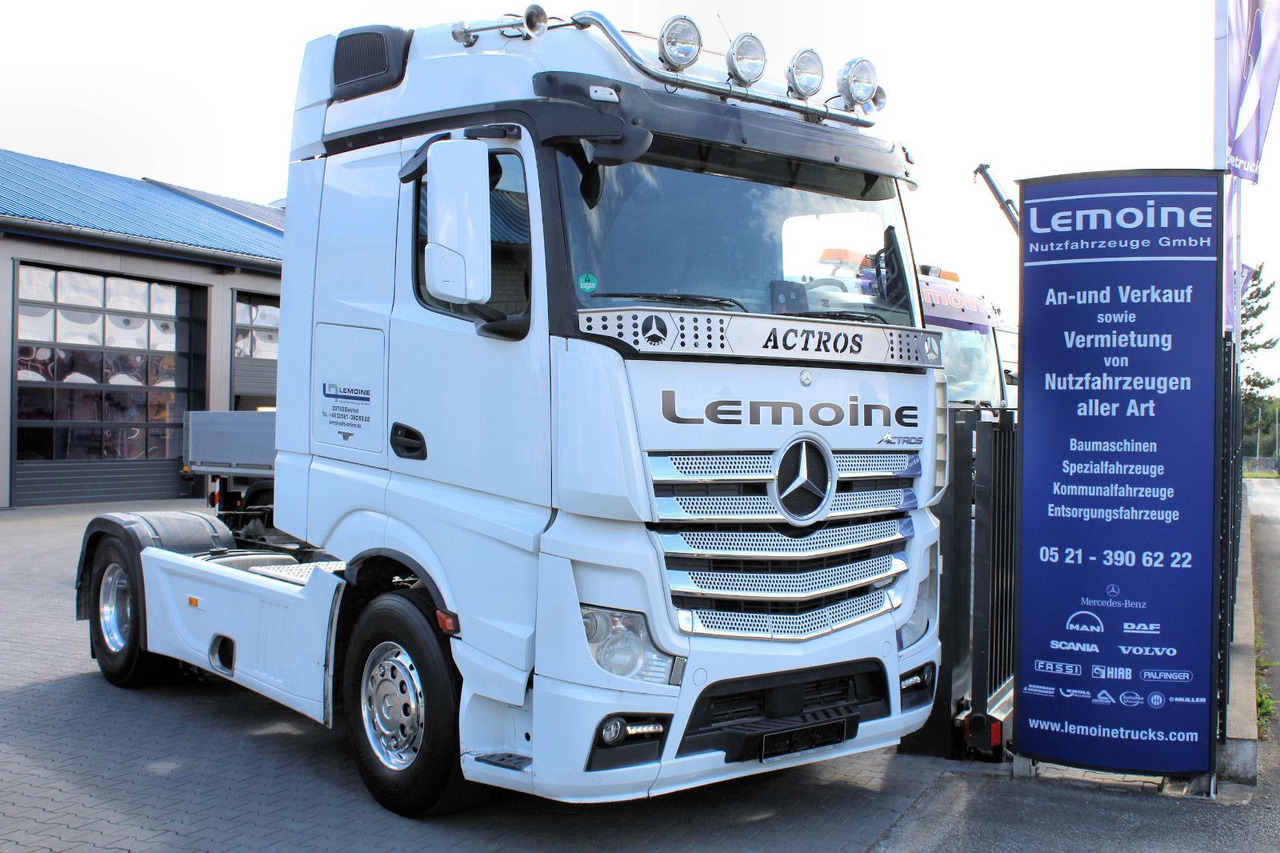 Mercedes-Benz Actros 1853 4x2 LS +Hydraulik + neuer AT-Motor - Tracteur routier: photos 1 Mercedes-Benz Actros 1853 4x2 LS +Hydraulik + neuer AT-Motor - Tracteur routier: photos 1