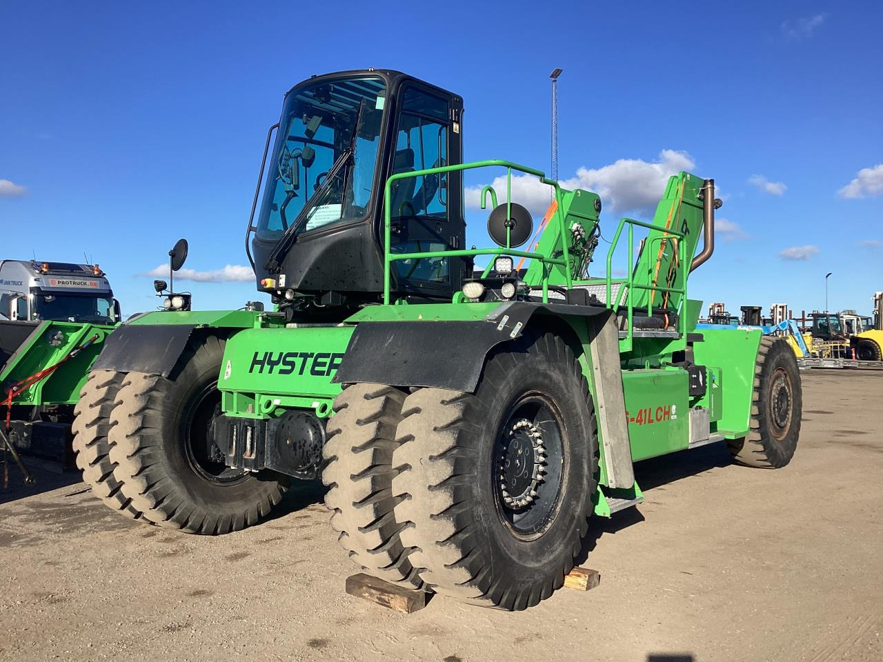 Hyster RS46-41L CH - Reach stacker: photos 2 Hyster RS46-41L CH - Reach stacker: photos 2