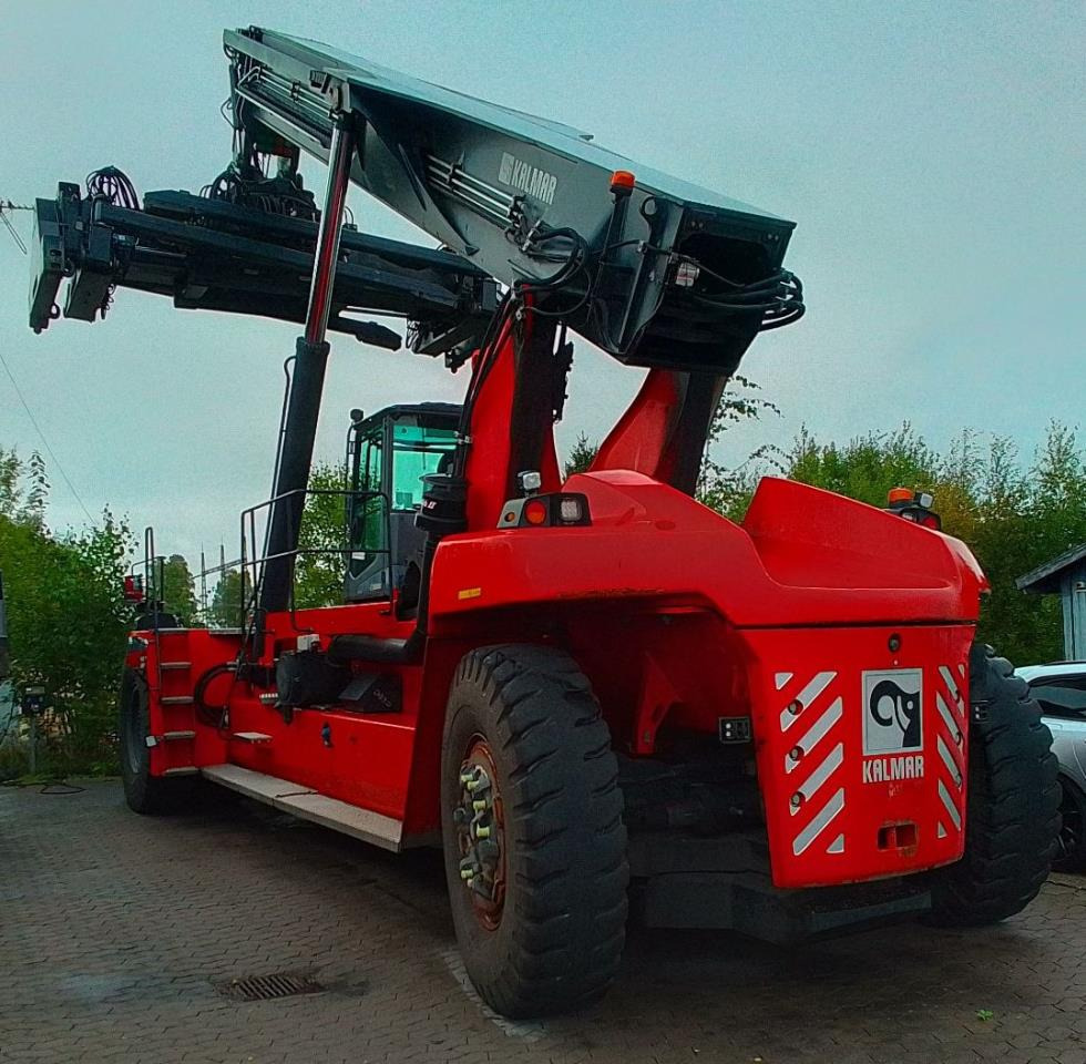 Kalmar DRG450-75C5XS - Reach stacker: photos 3 Kalmar DRG450-75C5XS - Reach stacker: photos 3