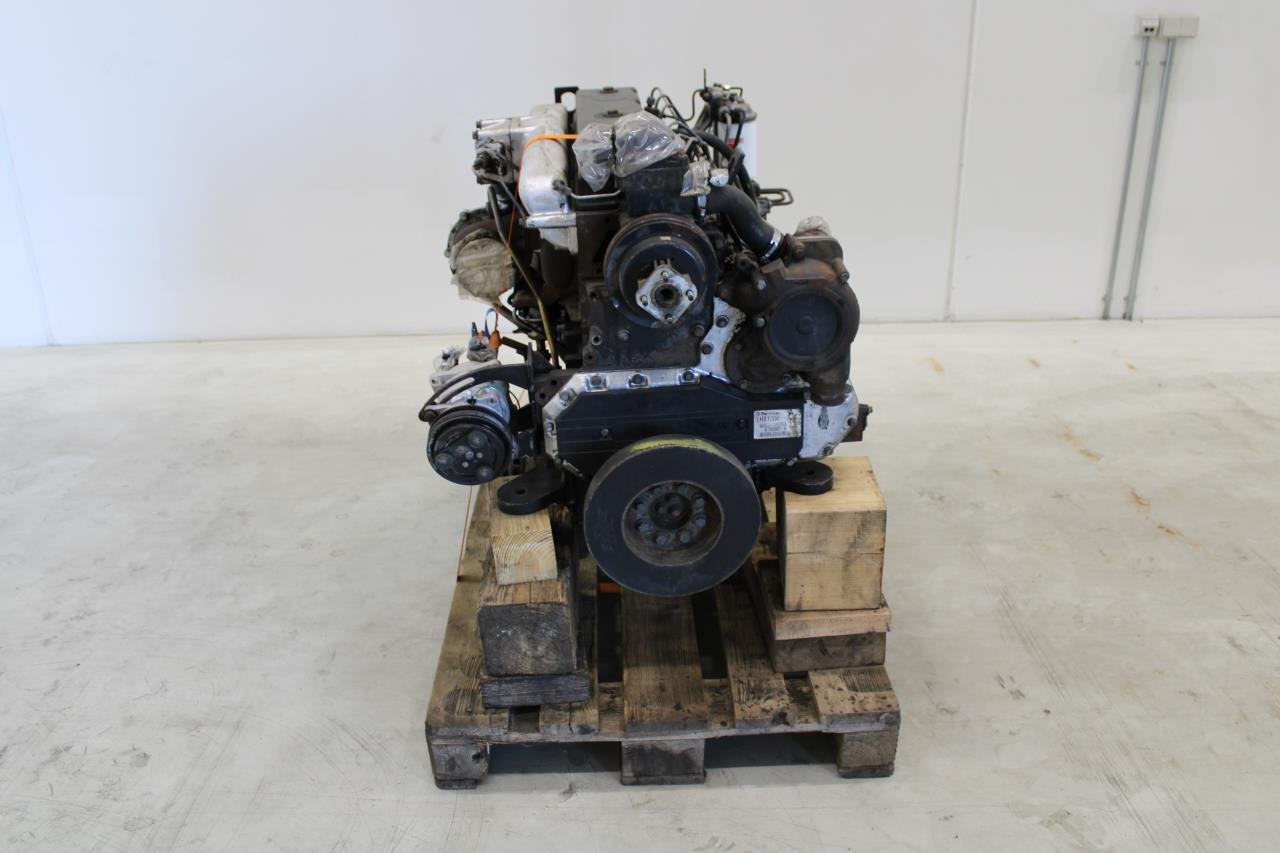 Perkins - Moteur: photos 4 Perkins - Moteur: photos 4