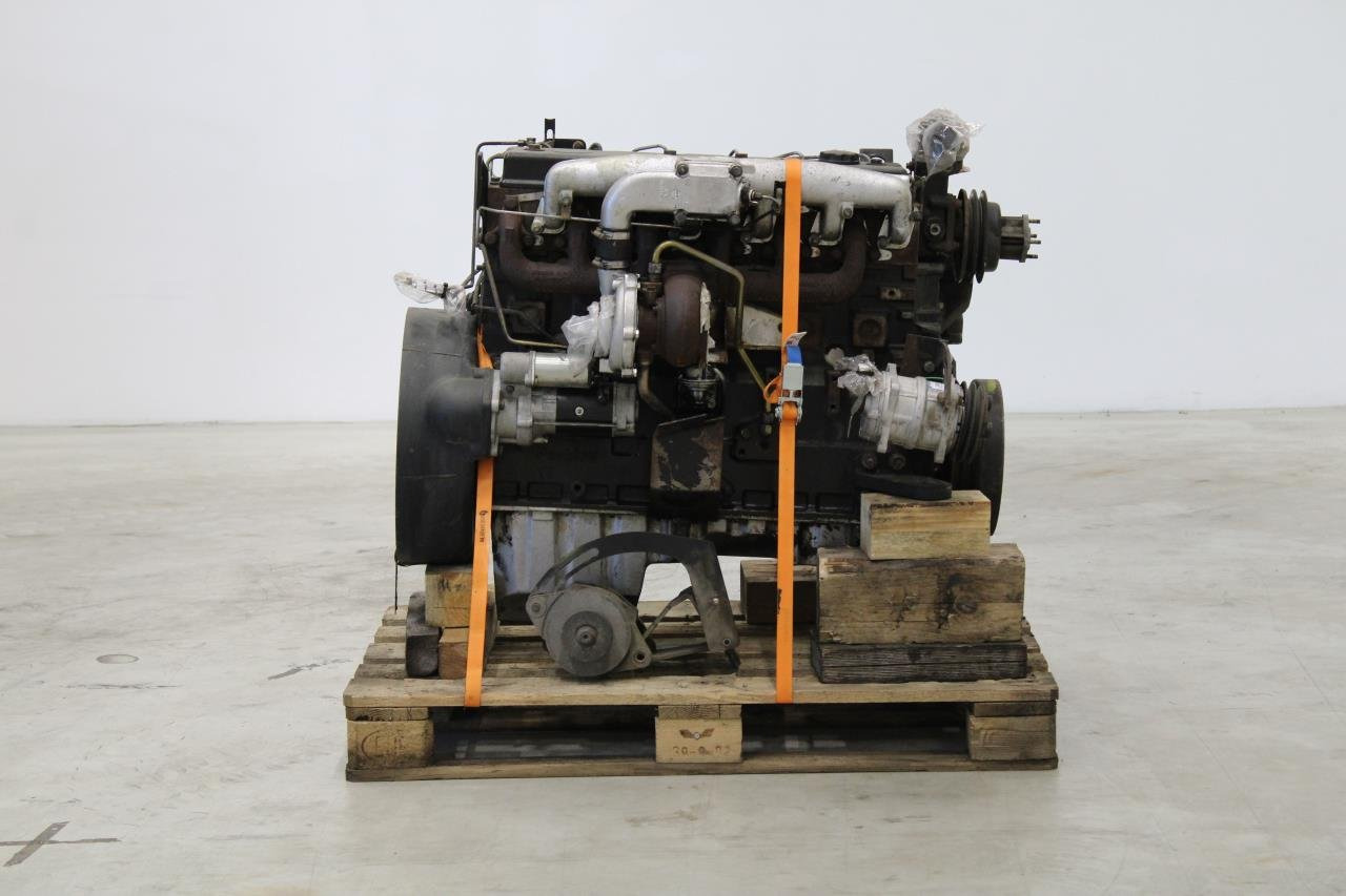 Perkins - Moteur: photos 1 Perkins - Moteur: photos 1