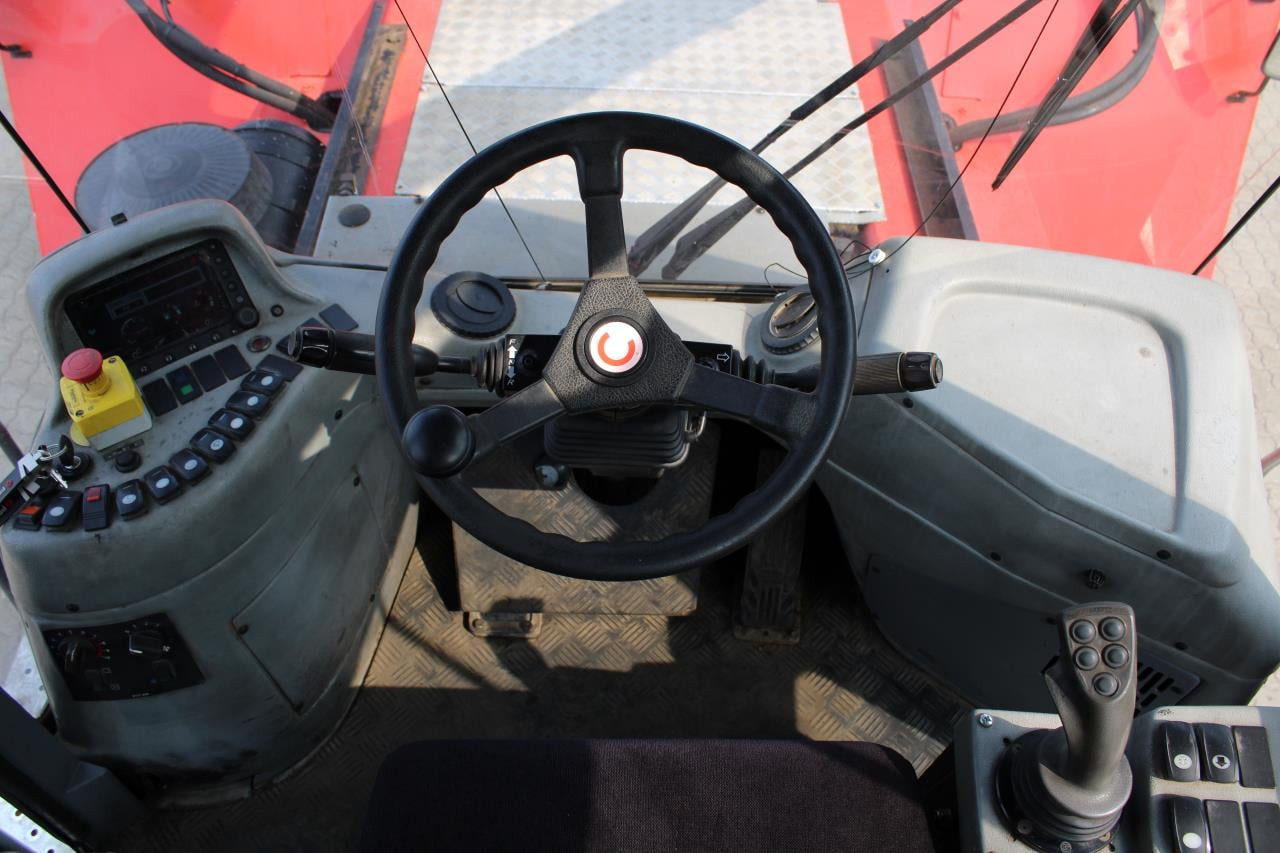 SMV 108 TB6 - Reach stacker: photos 4 SMV 108 TB6 - Reach stacker: photos 4