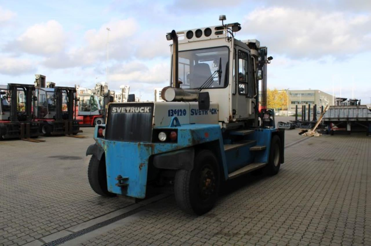SveTruck 136120-35 - Chariot élévateur diesel: photos 3 SveTruck 136120-35 - Chariot élévateur diesel: photos 3