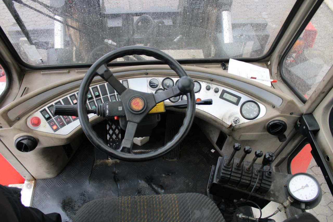 SveTruck 16120-38 - Chariot élévateur diesel: photos 4 SveTruck 16120-38 - Chariot élévateur diesel: photos 4