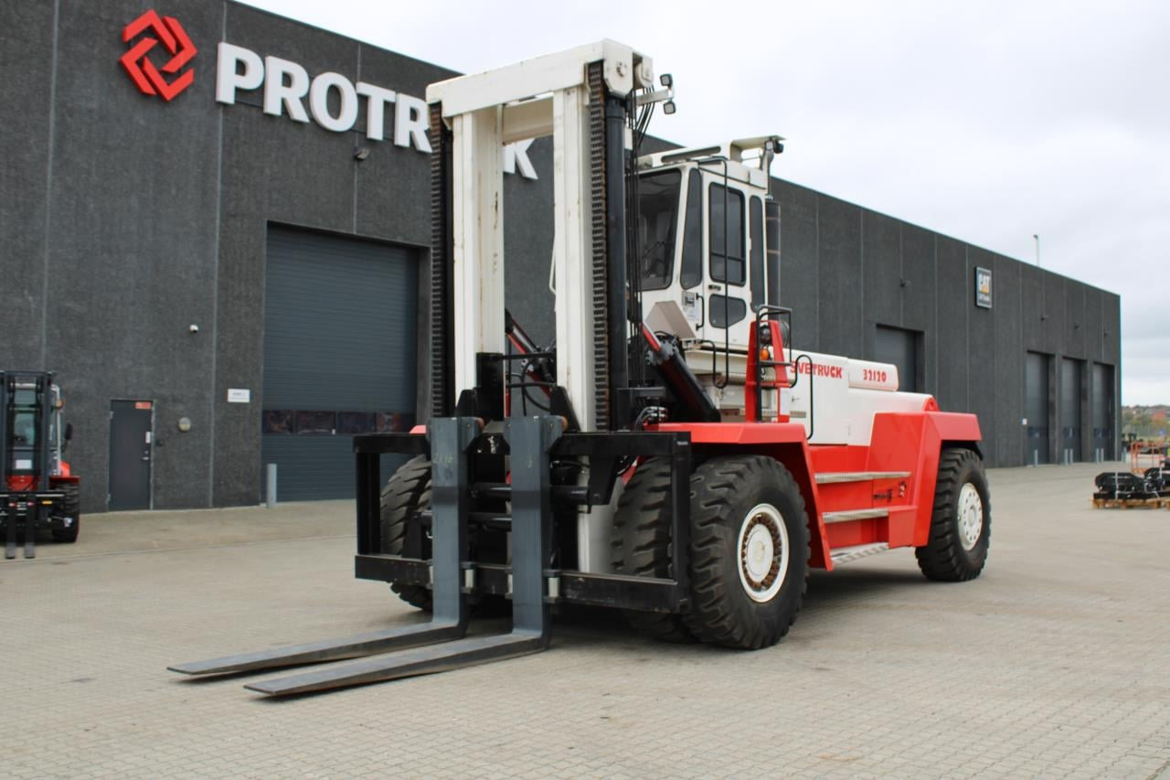 SveTruck 32120-50 - Chariot élévateur diesel: photos 2 SveTruck 32120-50 - Chariot élévateur diesel: photos 2