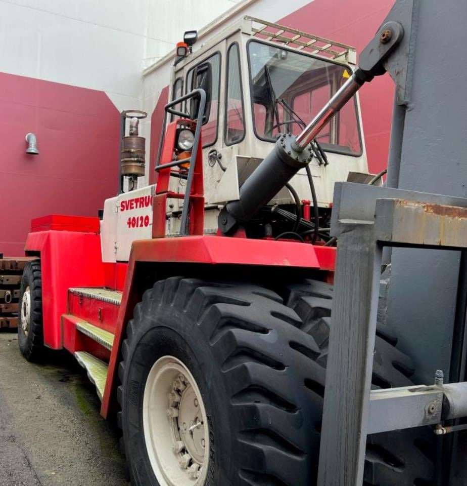 SveTruck 44120-52 - Chariot élévateur diesel: photos 2 SveTruck 44120-52 - Chariot élévateur diesel: photos 2