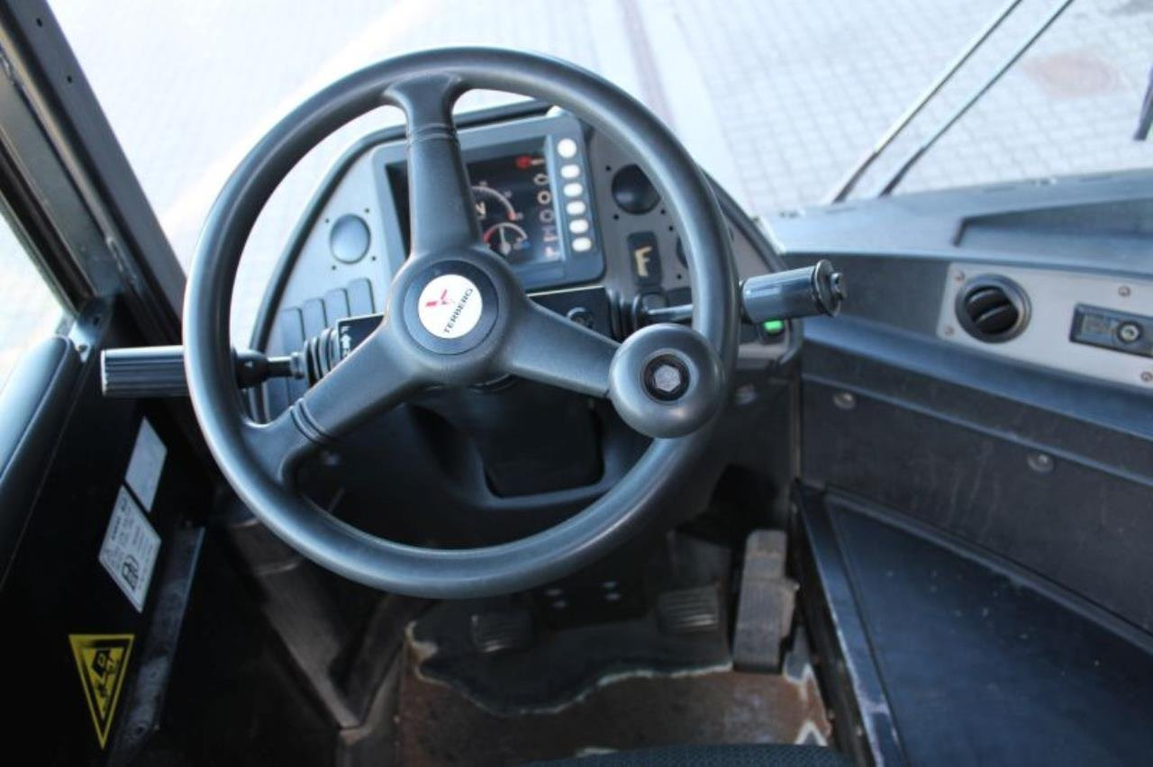 Terberg RT223 - Tracteur portuaire: photos 4 Terberg RT223 - Tracteur portuaire: photos 4