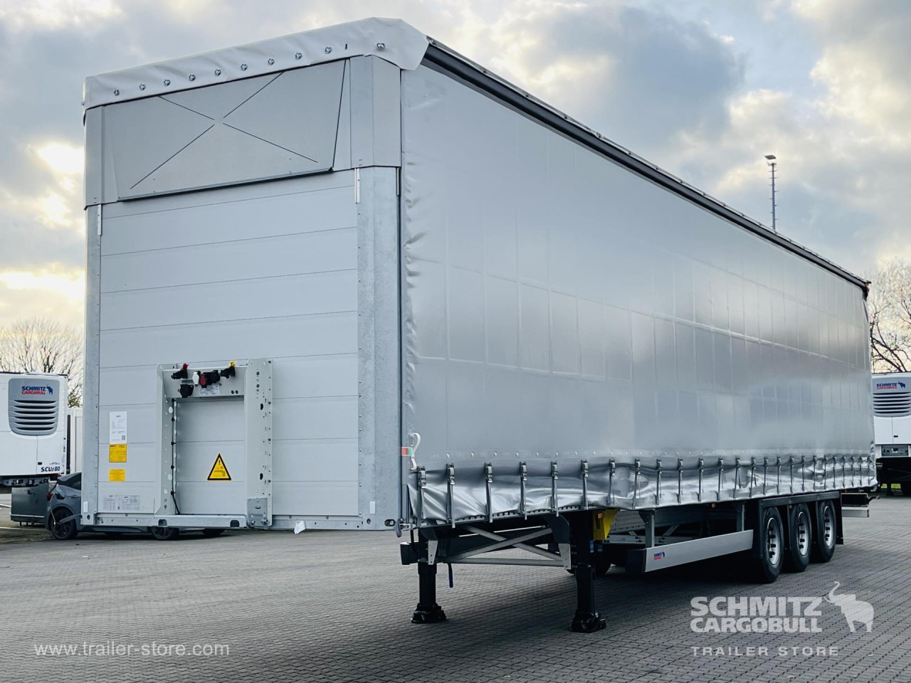 SCHMITZ Auflieger Curtainsider Mega - Semi-remorque rideaux coulissants: photos 1 SCHMITZ Auflieger Curtainsider Mega - Semi-remorque rideaux coulissants: photos 1