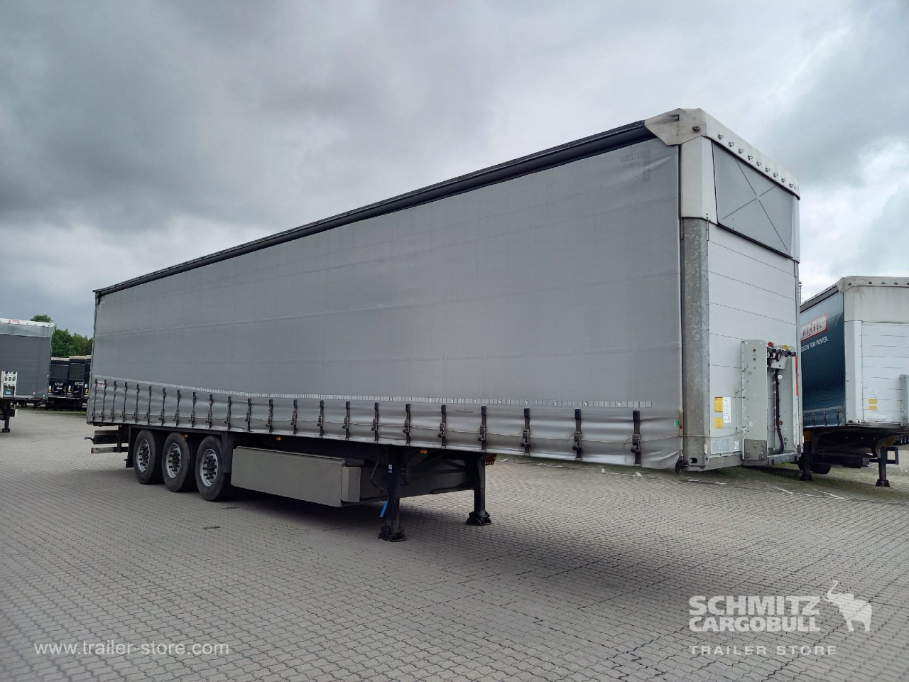SCHMITZ Auflieger Curtainsider Standard - Semi-remorque rideaux coulissants: photos 1 SCHMITZ Auflieger Curtainsider Standard - Semi-remorque rideaux coulissants: photos 1