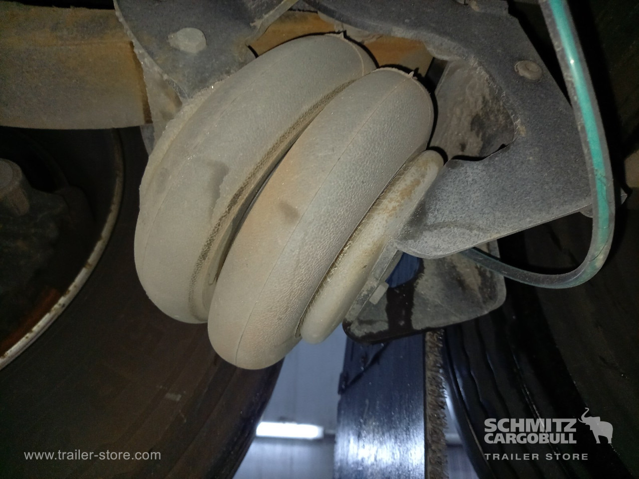 SCHMITZ Auflieger Tiefkühler Standard Double deck - Semi-remorque isothermique: photos 4 SCHMITZ Auflieger Tiefkühler Standard Double deck - Semi-remorque isothermique: photos 4