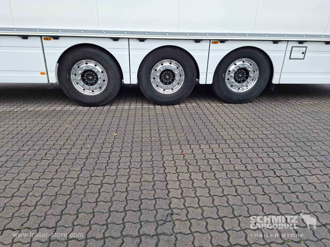SCHMITZ Auflieger Tiefkühler Standard Double deck - Semi-remorque isothermique: photos 2 SCHMITZ Auflieger Tiefkühler Standard Double deck - Semi-remorque isothermique: photos 2