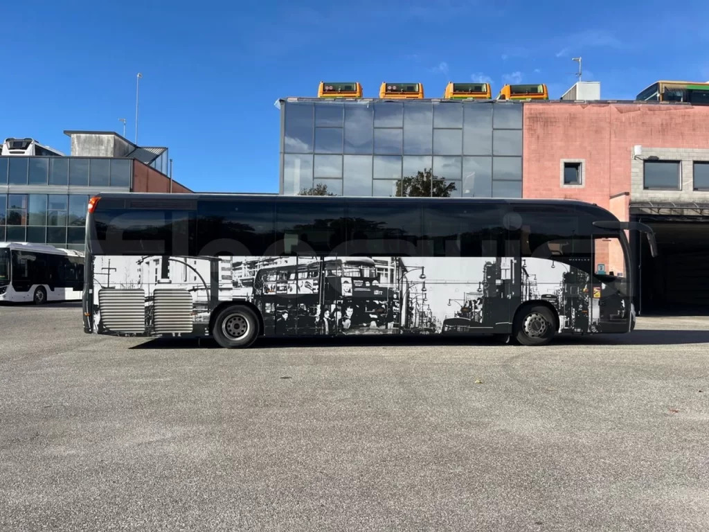 N.1 IVECO MAGELYS – Anno 2016 - Autocar: photos 5 N.1 IVECO MAGELYS – Anno 2016 - Autocar: photos 5