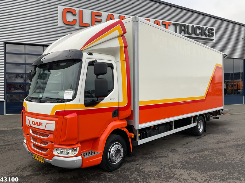 DAF FA LF 210 Euro 6 with DHollandia taillift - Camion fourgon: photos 1 DAF FA LF 210 Euro 6 with DHollandia taillift - Camion fourgon: photos 1